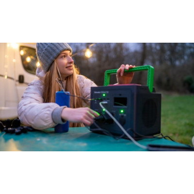 Портативна електростанція Schneider Electric OffGrid Portable Power Station 500, 500 Вт, 517 Вт/год, Wireless Charge (PPS500-GR) Портативна електростанція Schneider Electric OffGrid Portable Power Station 500, 500 Вт, 517 Вт/год, Wireless Charge (PPS500-GR)