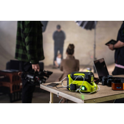 Інвертор напруги акумуляторний Ryobi Max Power RY36BI300A-0 36В 300/500Вт розетка 1х220В роз'єм 1хUSB 1хType-C 0.85кг без АКБ та ЗП (5133004893) Інвертор напруги акумуляторний Ryobi Max Power RY36BI300A-0 36В 300/500Вт розетка 1х220В роз'єм 1хUSB 1хType-C 0.85кг без АКБ та ЗП (5133004893)