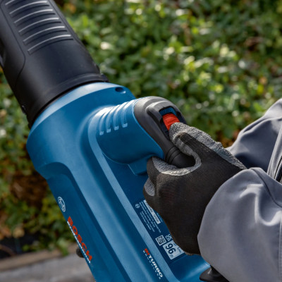 Воздуходувка аккумуляторная Bosch GBL 18V-750 Professional без АКБ и ЗУ (06008D2000)