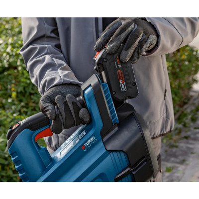 Воздуходувка аккумуляторная Bosch GBL 18V-750 Professional без АКБ и ЗУ (06008D2000)