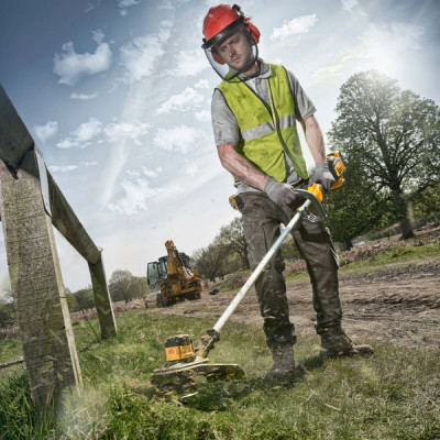 Коса акумуляторна безщіткова DeWALT DCMST561N