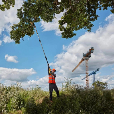 Акумуляторний телескопічний висоторіз DeWALT DCMPS567N без АКБ і ЗП (DCMPS567N)