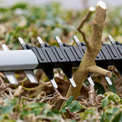 Кусторез аккумуляторный Bosch GHE 18V-60 Professional без АКБ и ЗУ (06008C9000)